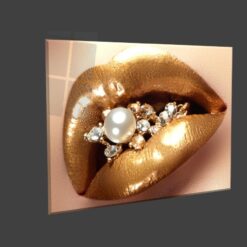 Lips & pearle
